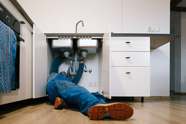 Professional Leak Detection technician working in Kingwood, TX